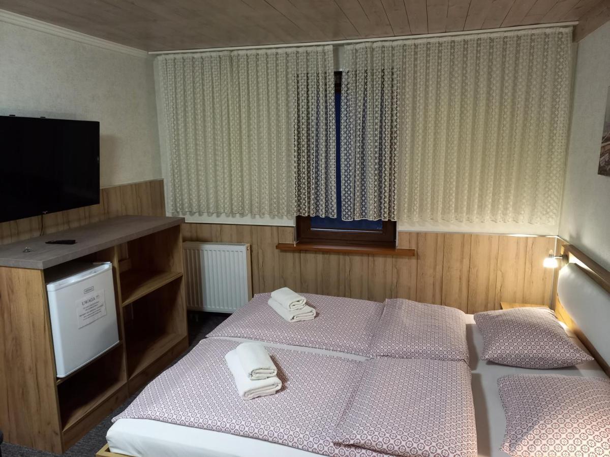 Pokoje Goscinne Jaga Kielce Exterior foto