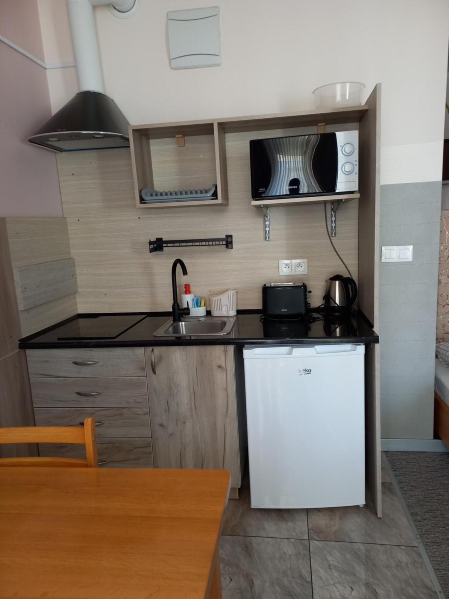 Pokoje Goscinne Jaga Kielce Exterior foto