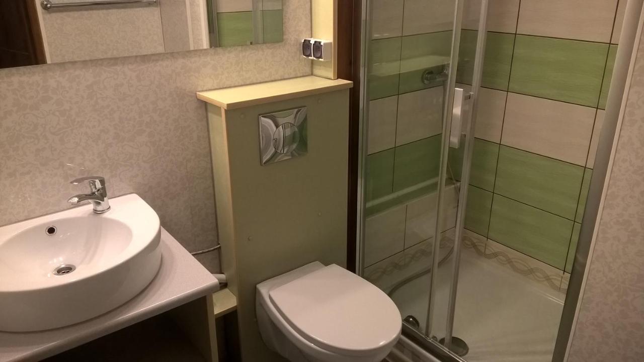 Pokoje Goscinne Jaga Kielce Exterior foto